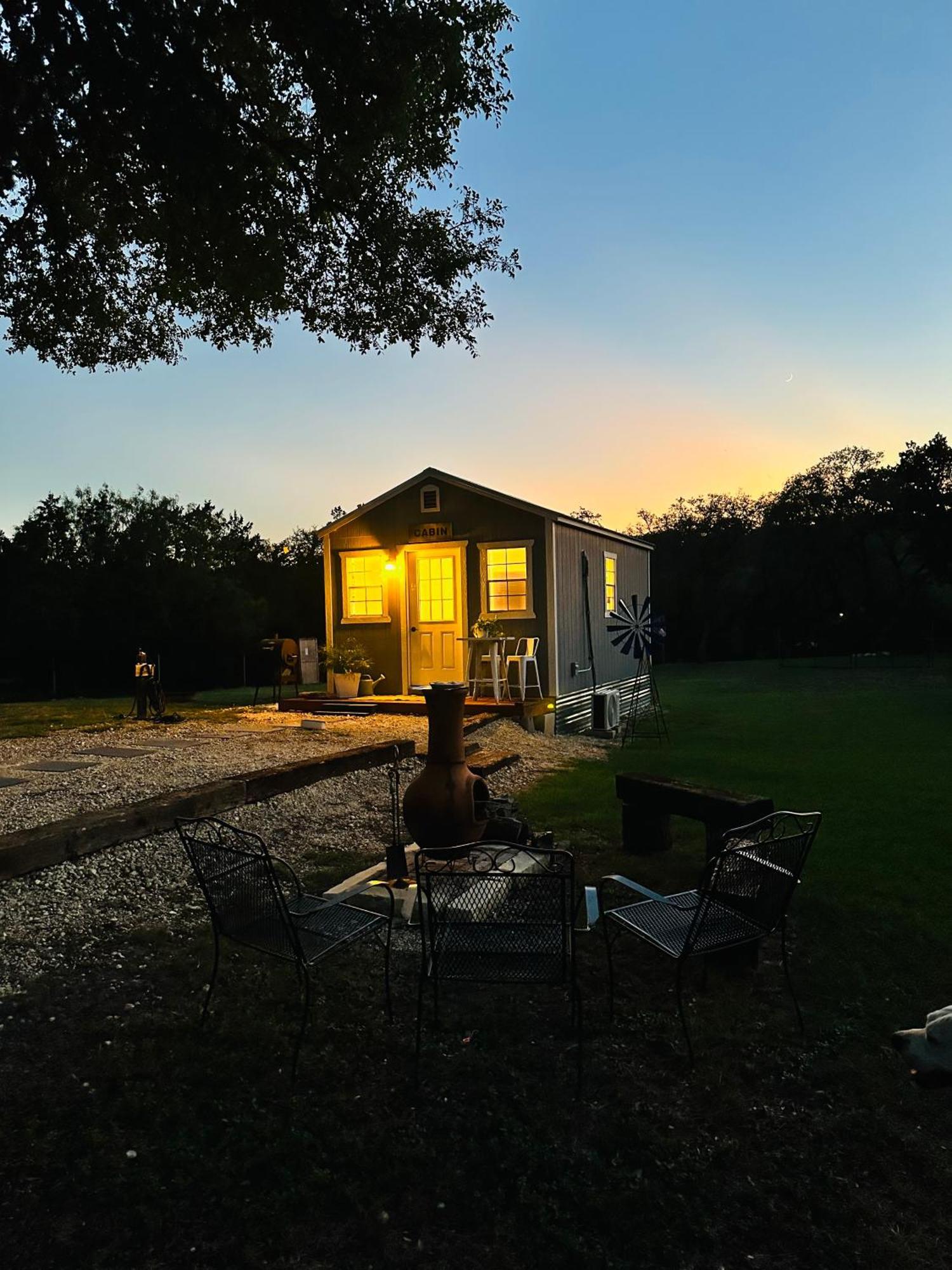 Tiny House - Our Little Piece Of Paradise Villa Lakehills Exterior photo