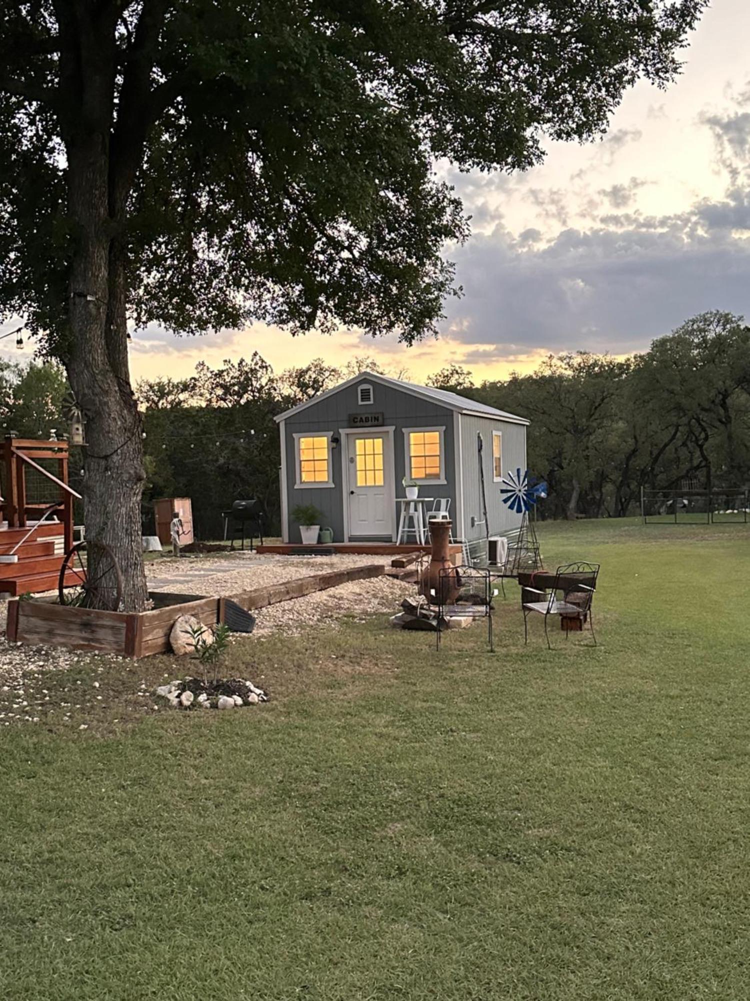 Tiny House - Our Little Piece Of Paradise Villa Lakehills Exterior photo