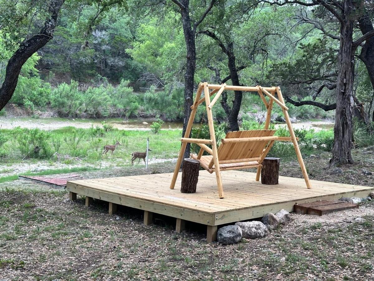 Tiny House - Our Little Piece Of Paradise Lakehills Exterior photo