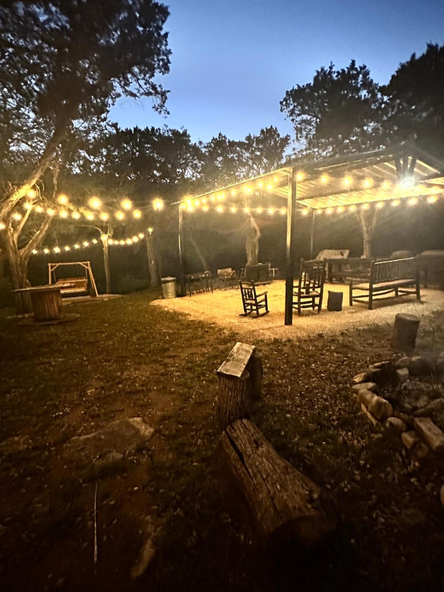 Tiny House - Our Little Piece Of Paradise Lakehills Exterior photo