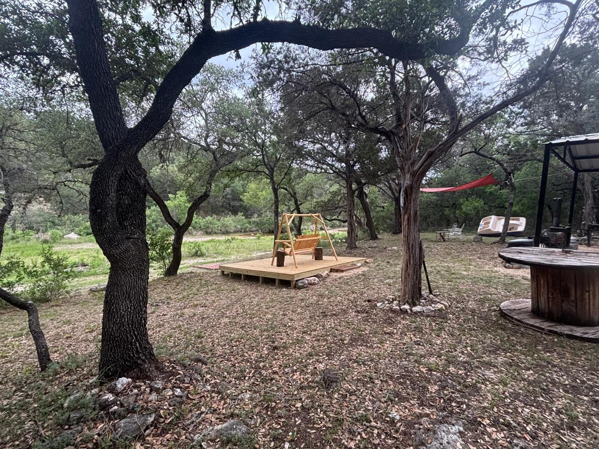 Tiny House - Our Little Piece Of Paradise Lakehills Exterior photo